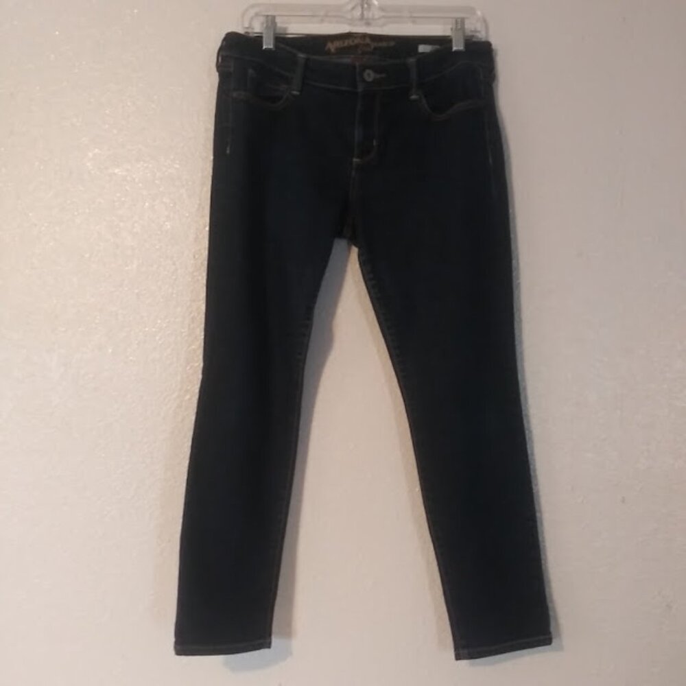 Arizona women's size 11 super skinny jeans